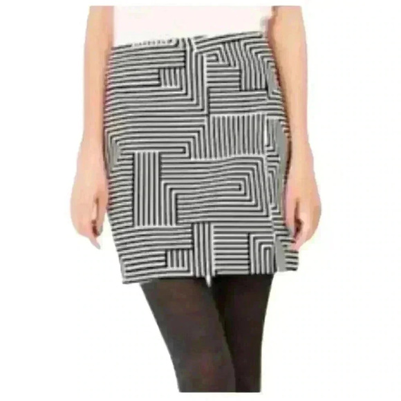 Kate Spade Saturday Dresses & Skirts - KATE SPADE SATURDAY GEOMETRIC MINI SKIRT SIZE S